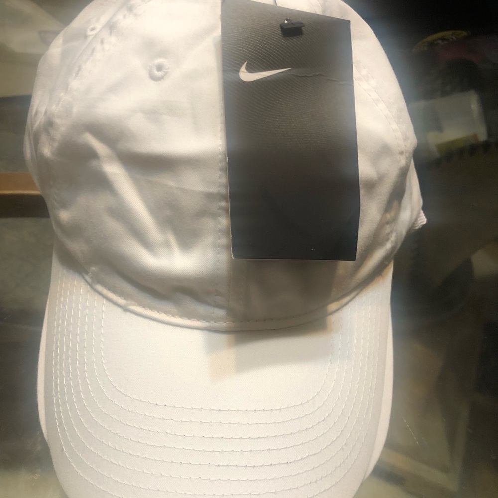 Nike Classic White Baseball Cap